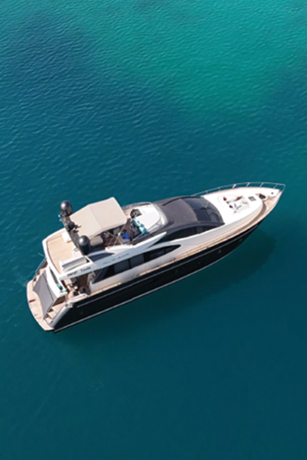 Yacht
