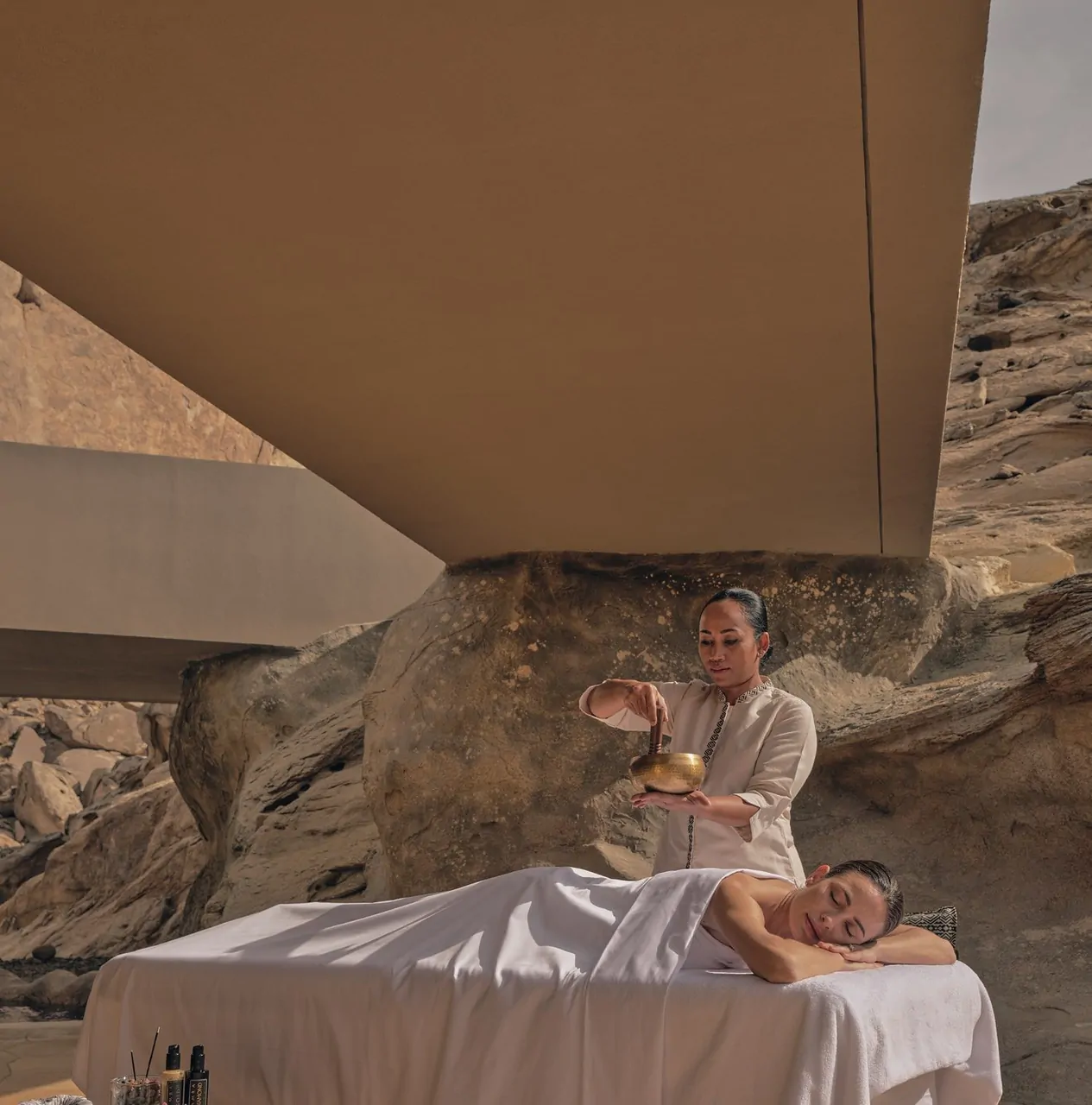 حمام تجديد الخلايا بالذهب