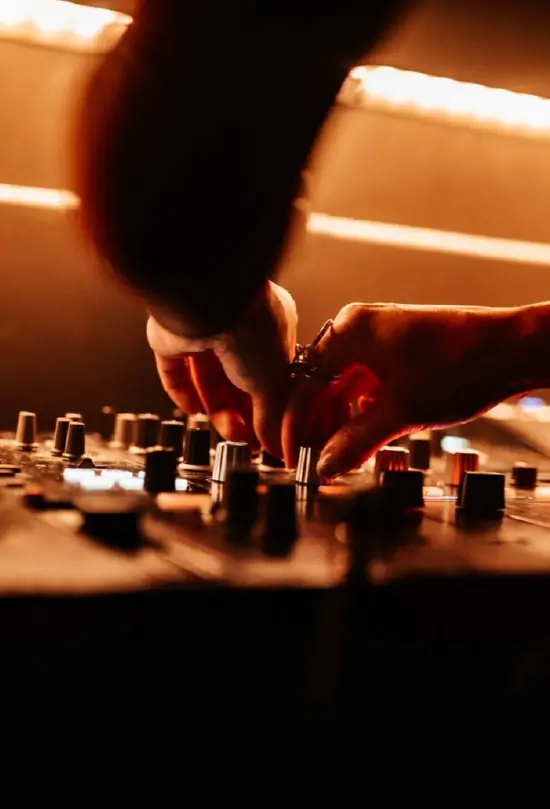 برنامج الموسيقى الإلكترونية